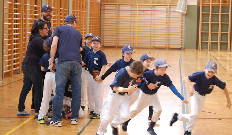 Mini-Löwen erobern Bronze bei Winter-Cup