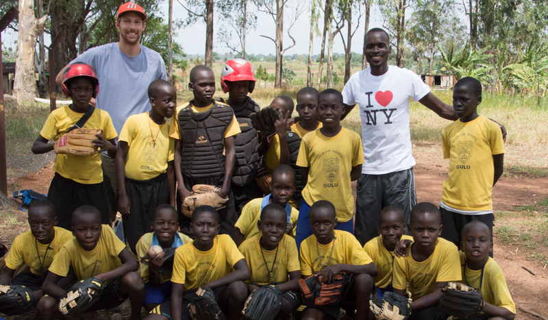Homerunners unterstützen Little League in Gulu, Uganda