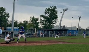 Bundesliga‑Team startet mit starkem Sweep gegen die Blue Bats in die Saison